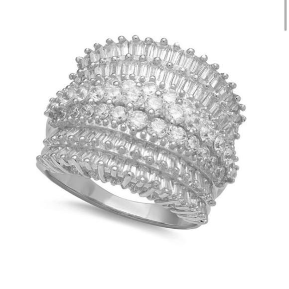 New Princess Cut 18 CT Silver Ring, cute Ring, shiny Ring. - Picture 2 of 4